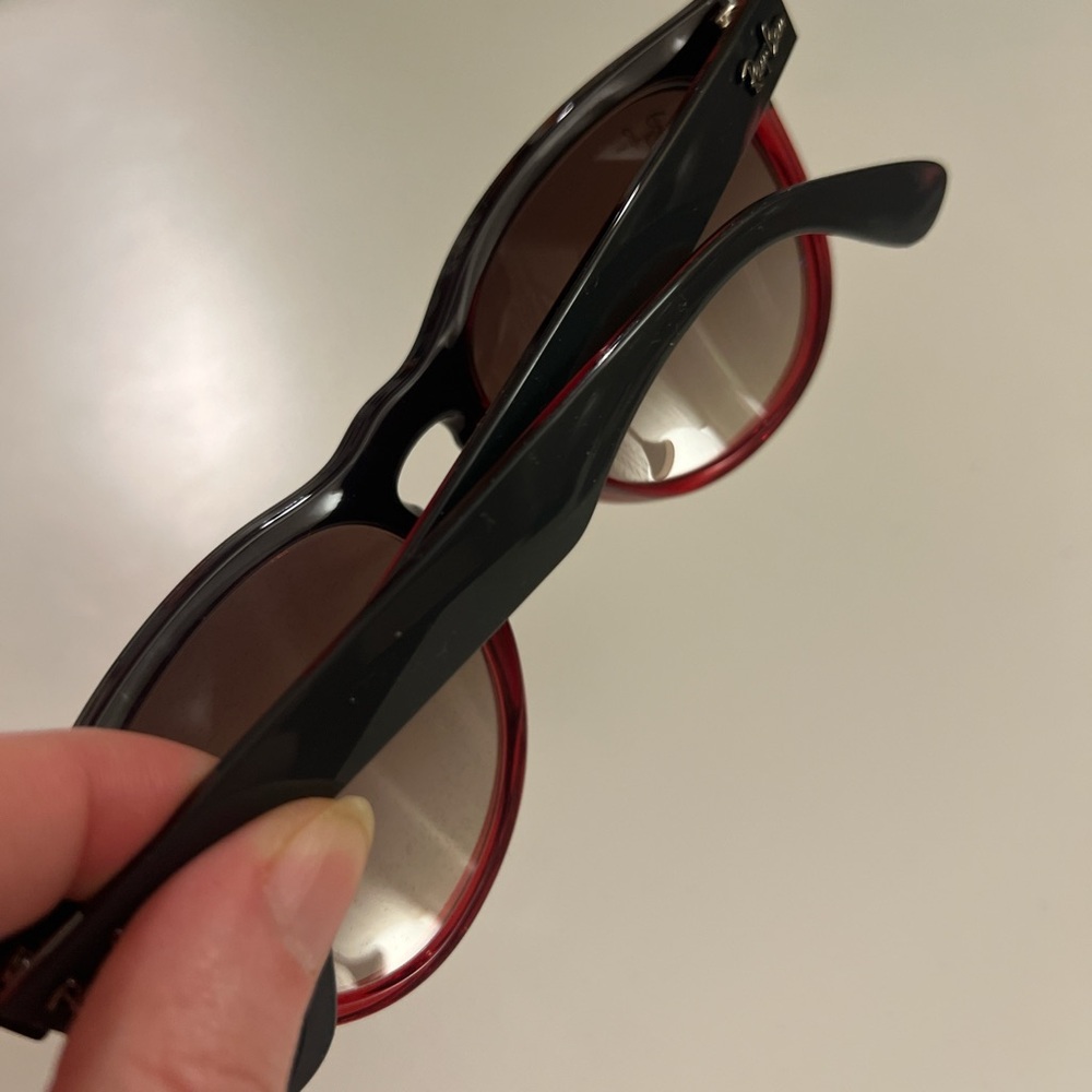 NWT Iris Ray-Ban Black and Red Gradient Sunglasses - Picture 5 of 7